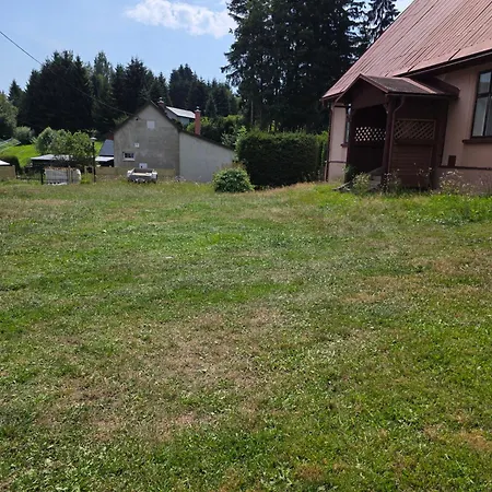 Private Pred Mystickou Skolou U Zamku Velka Sulcovna Lampertice